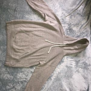 grey sweatshirt